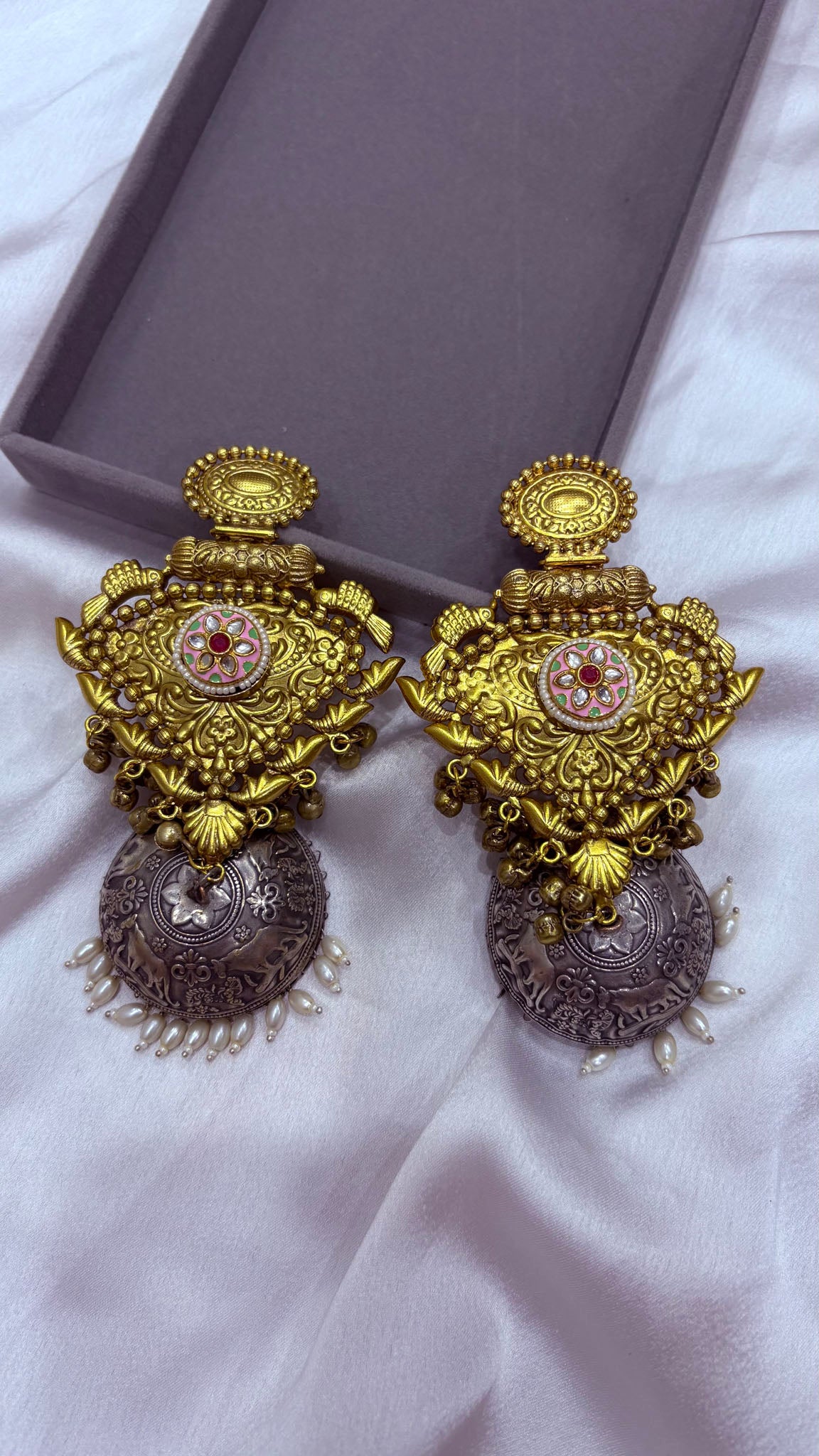 Trinali Jhumka