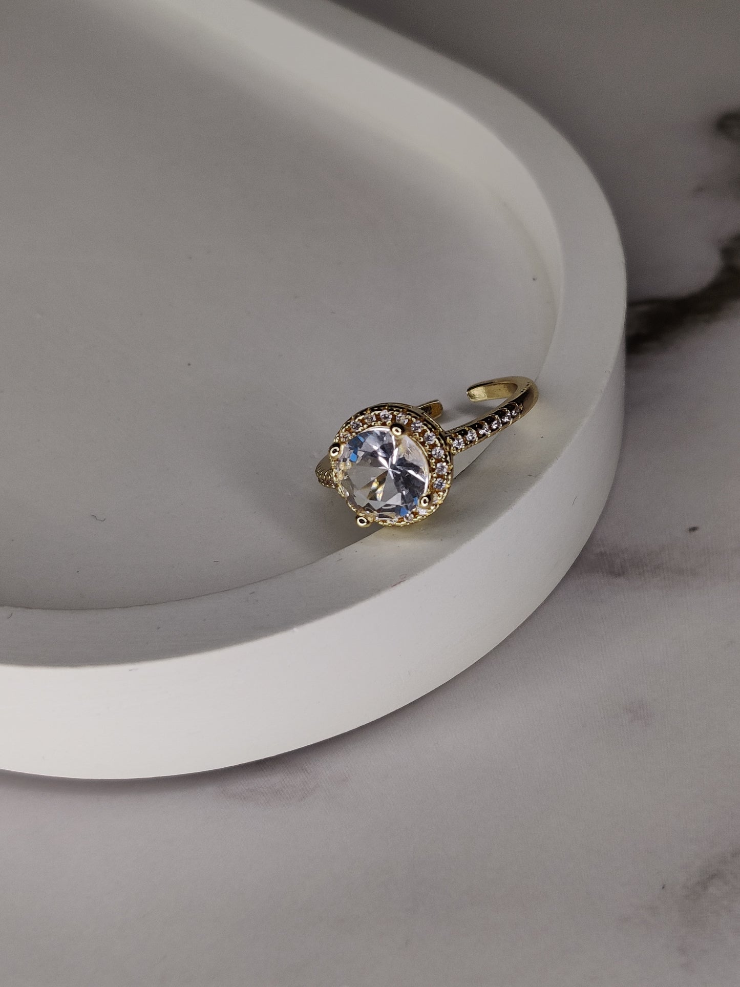 Zircon Ring Big