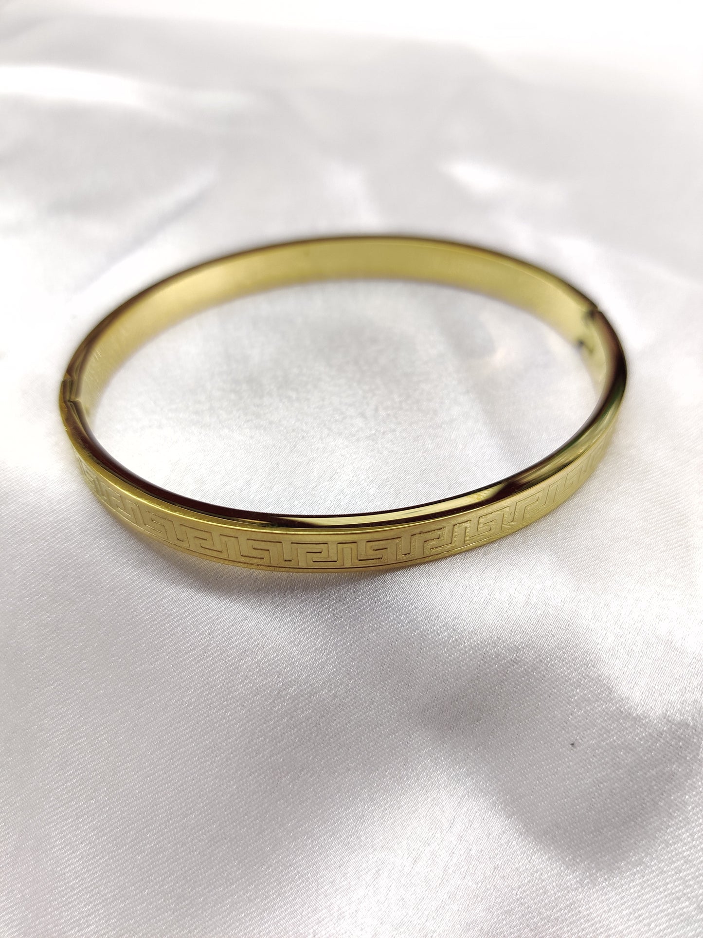 Pattern Bracelet-Gold
