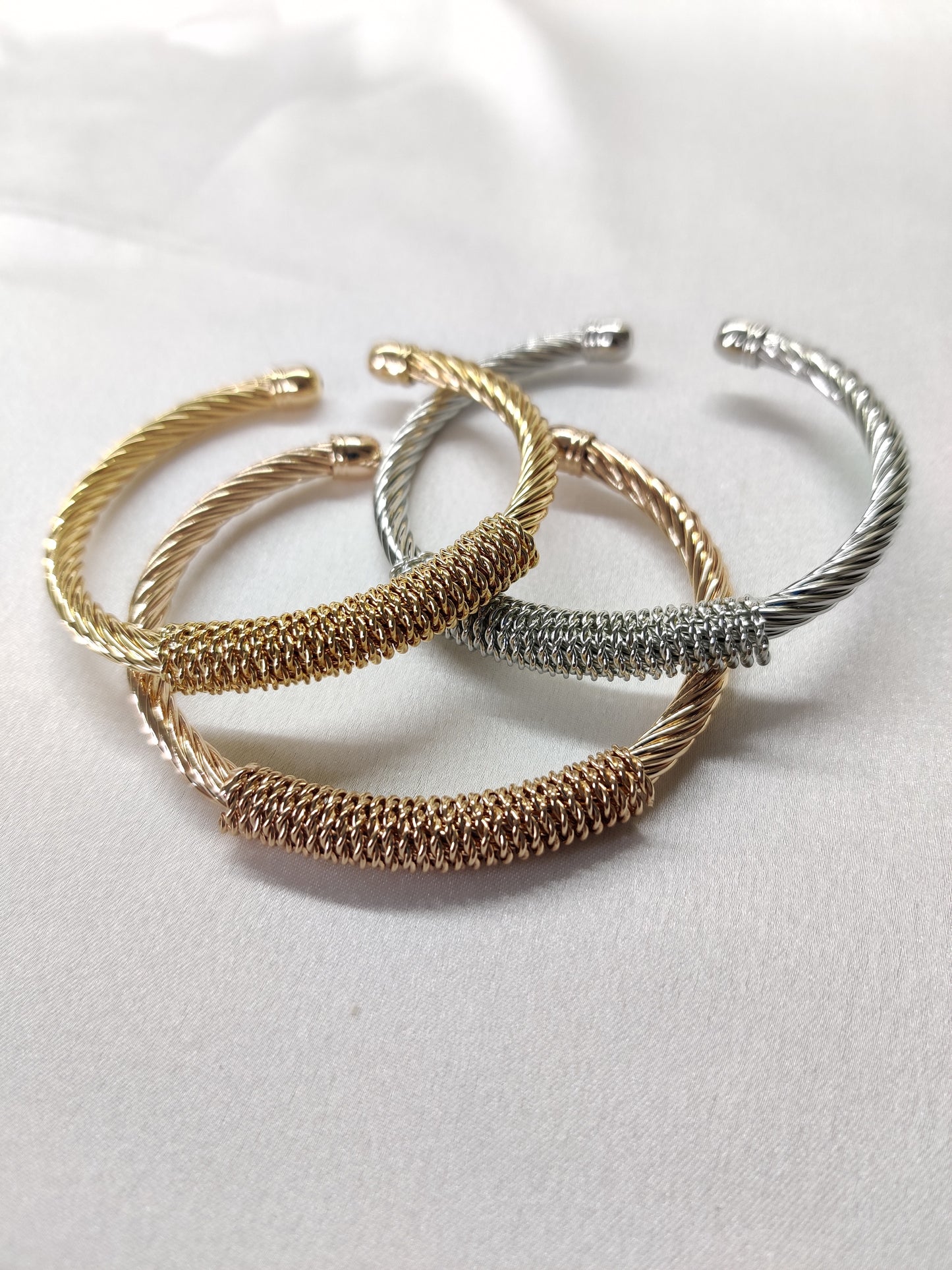 Interlacing Cuff Bracelet- Set of 3