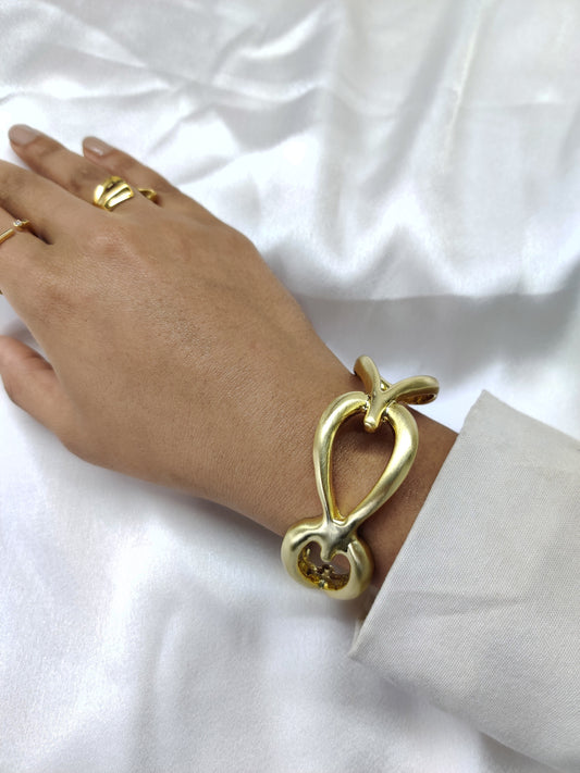 Sia Oversized Cuff Bracelet