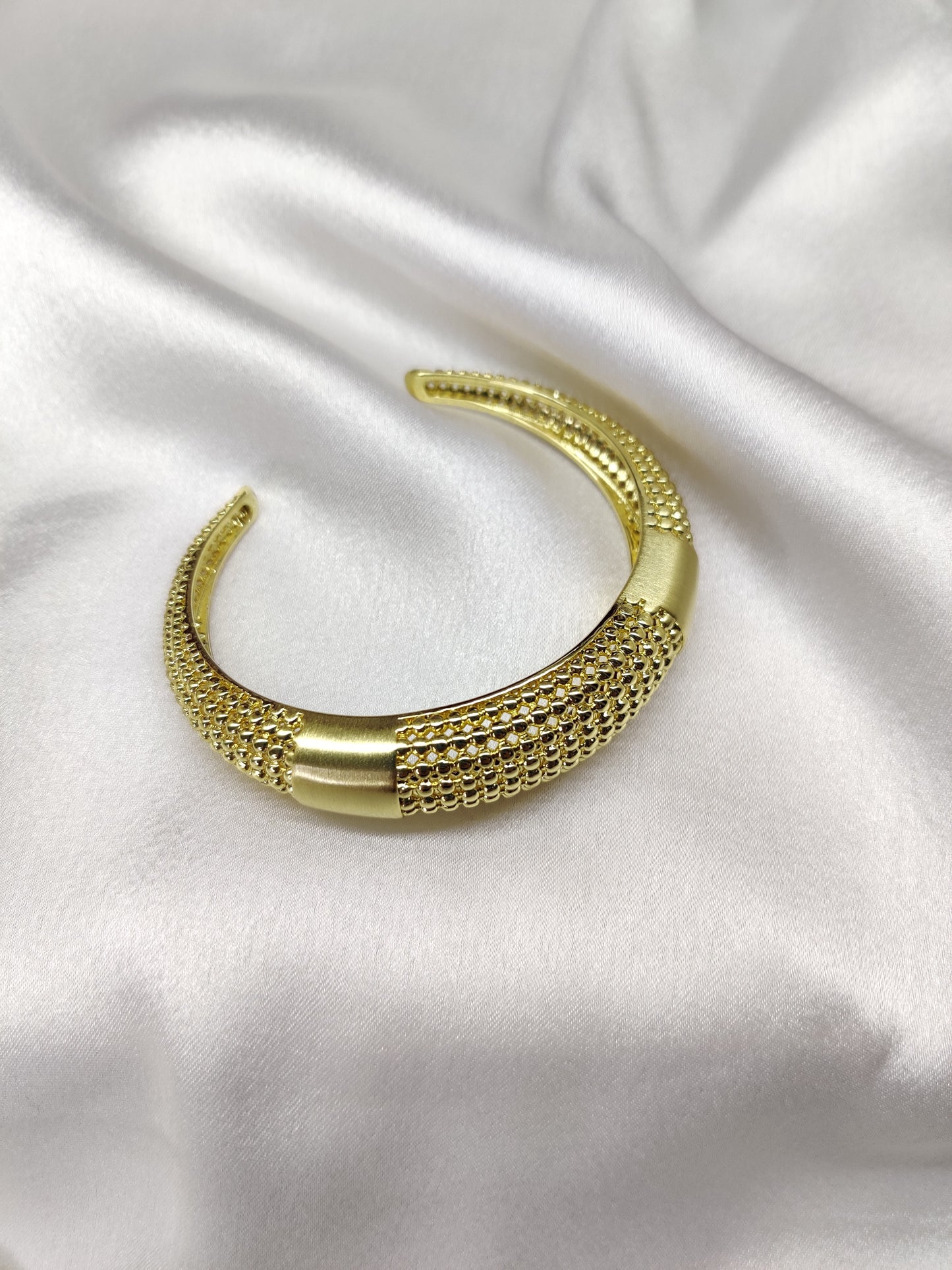Mira Oversized Cuff Bracelet