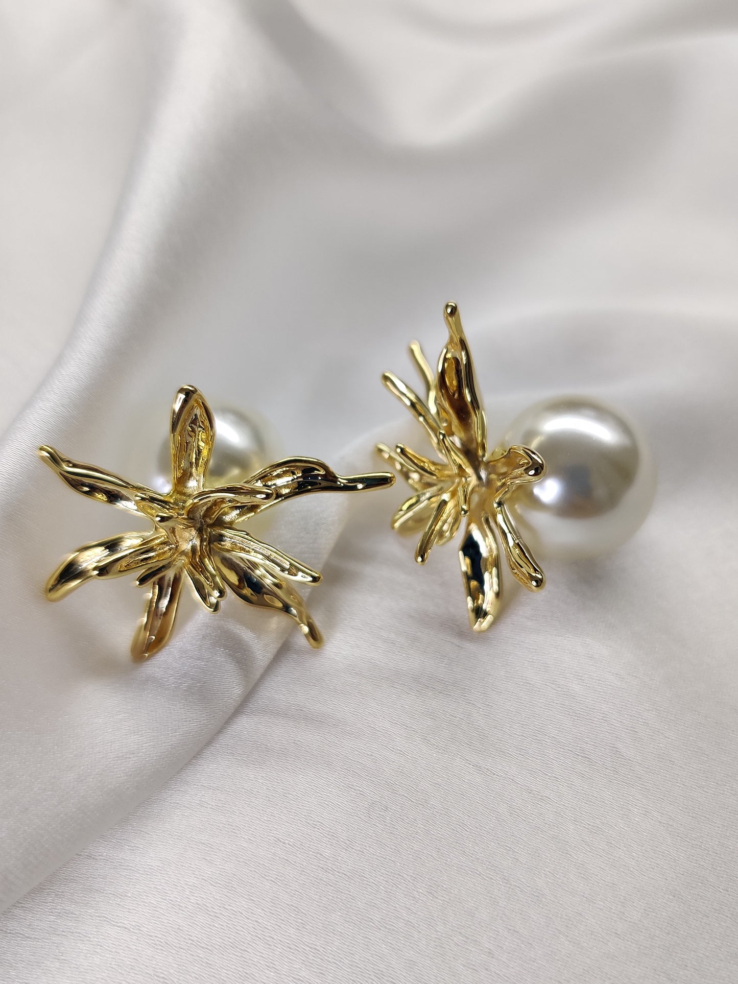 Coral-Pearl Studs