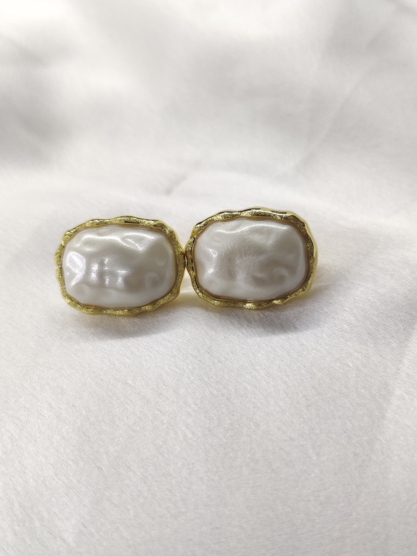 Ana Pearl Studs