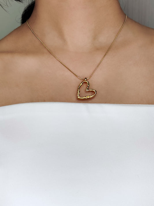 Ada Heart Necklace