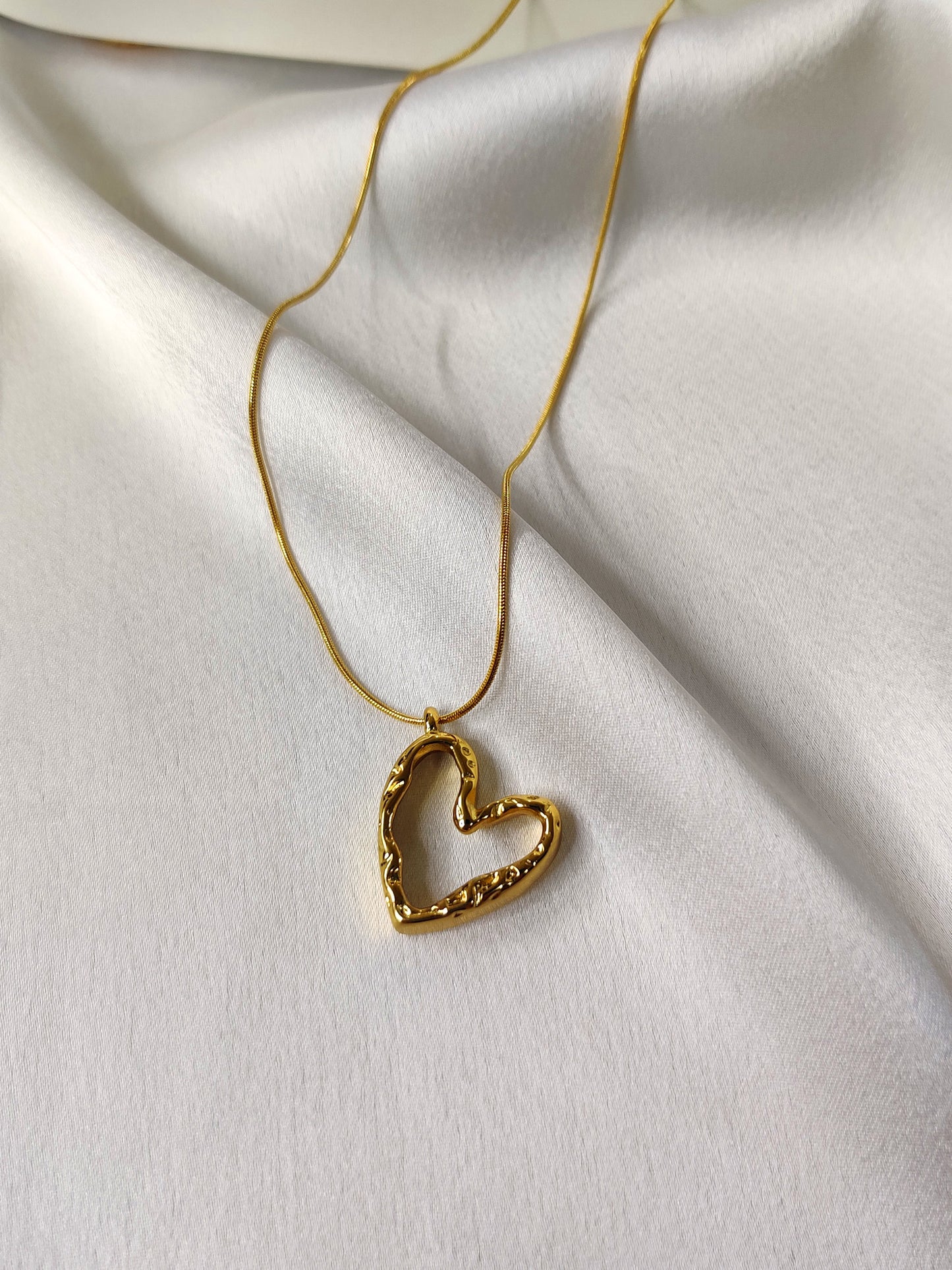 Ada Heart Necklace