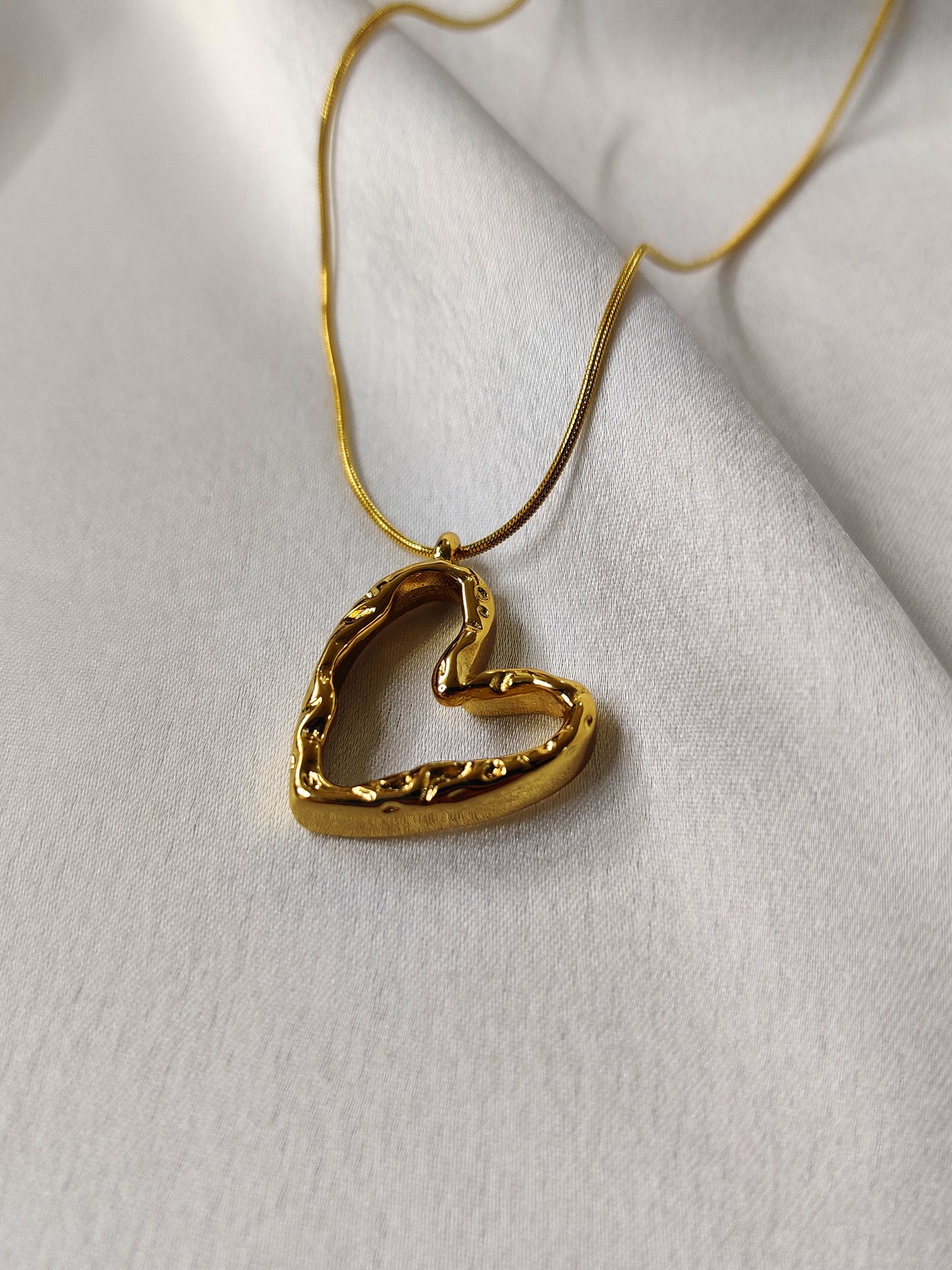 Ada Heart Necklace