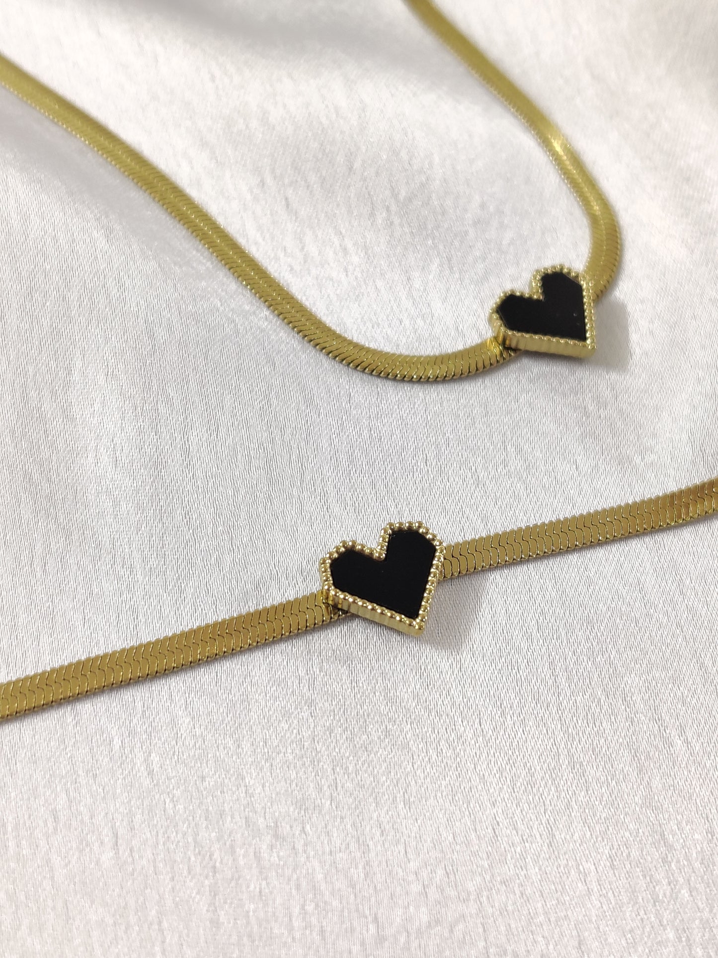 Noir Heart Bracelet