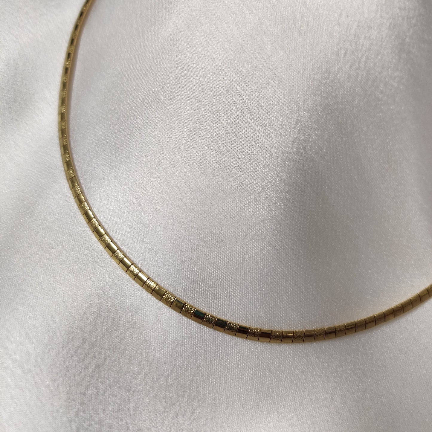 Hasli Necklace - Slim (Gold)