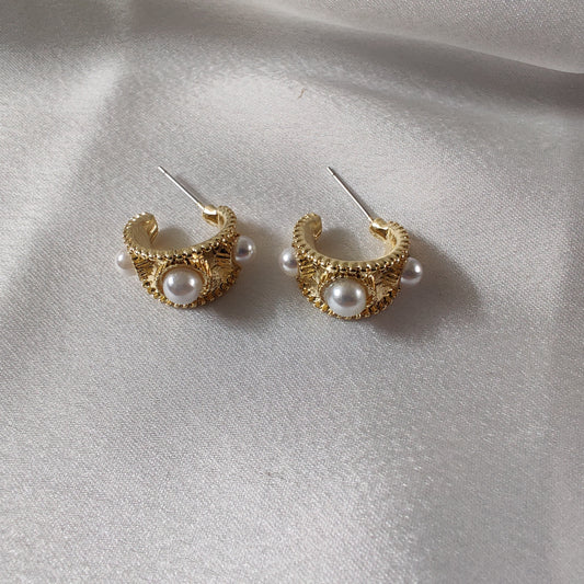 Gwen Earrings