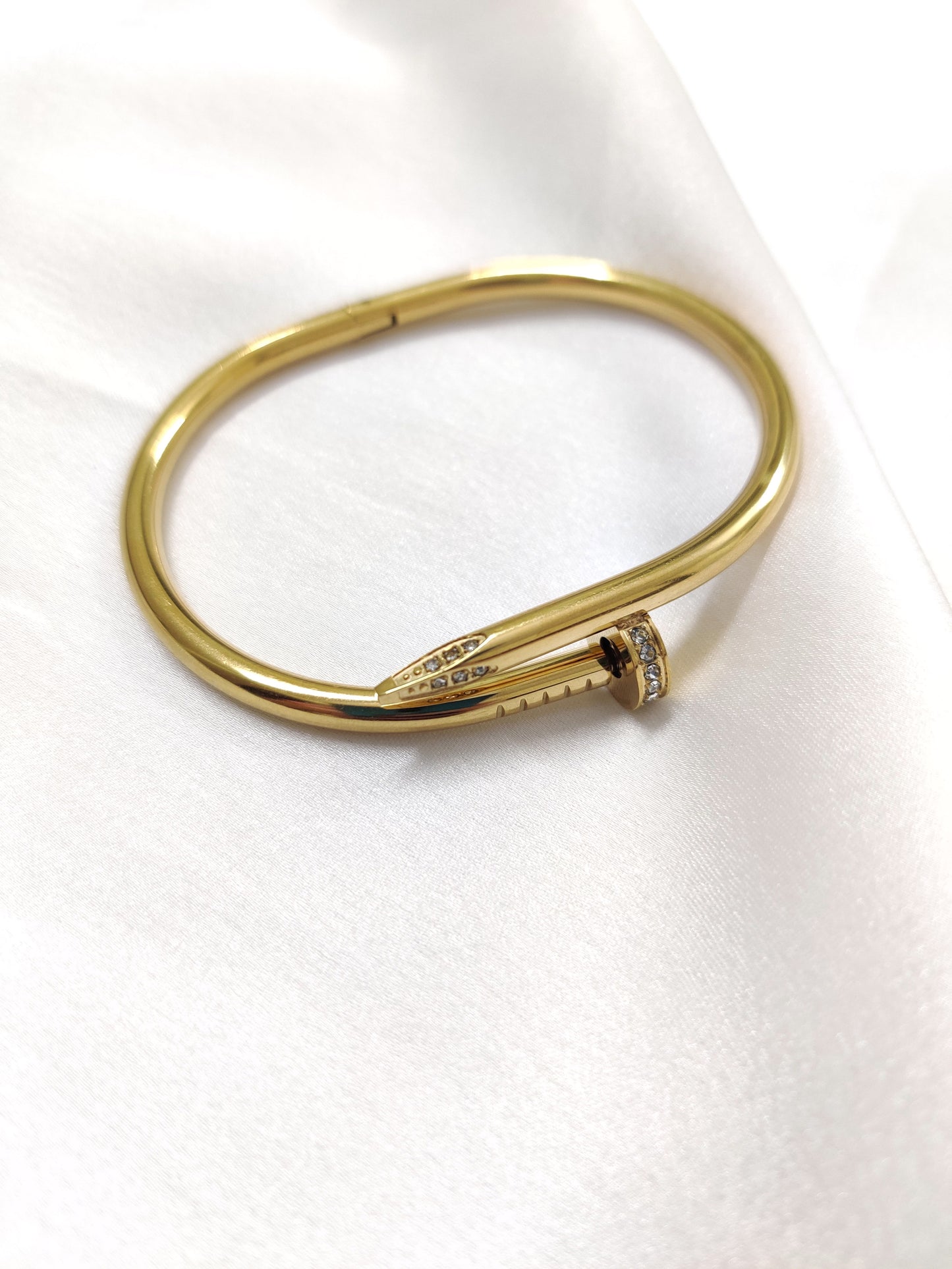 Nail Bracelet- Gold