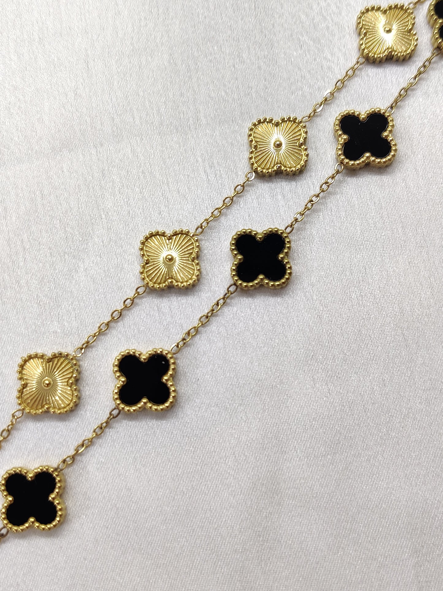 Clove Gold Bracelet