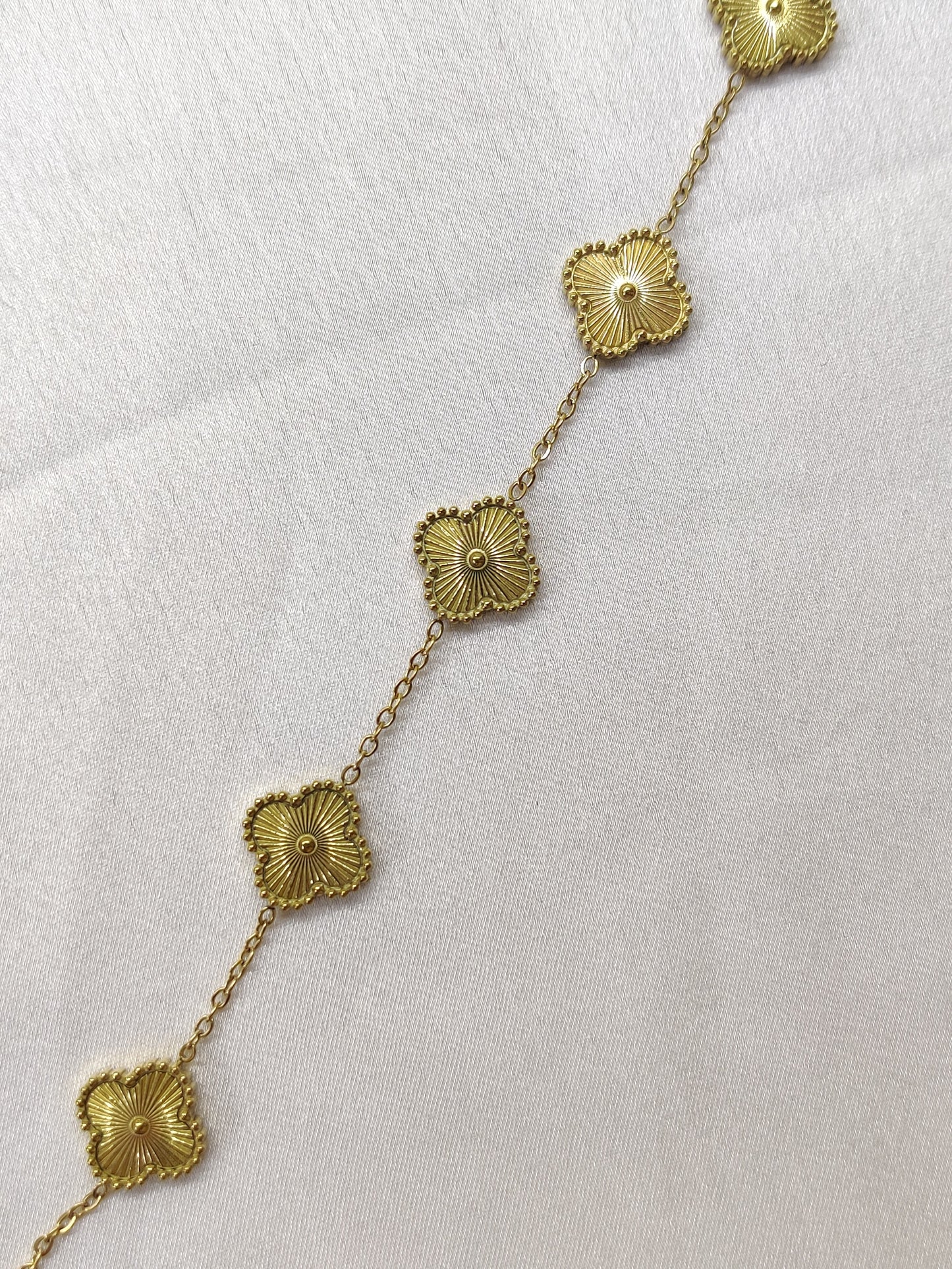 Clove Gold Bracelet