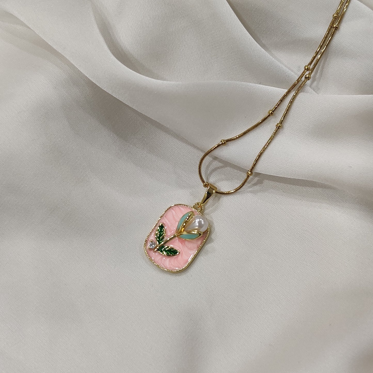 Maira Pearl Necklace