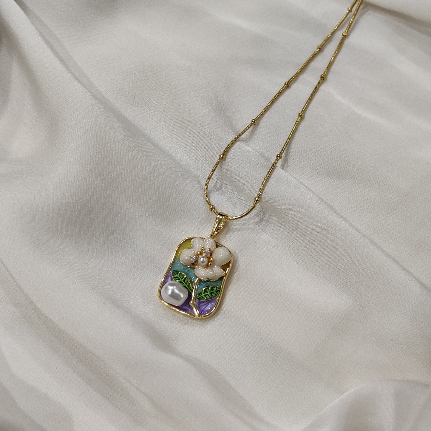 Ceramic Pearl Necklace