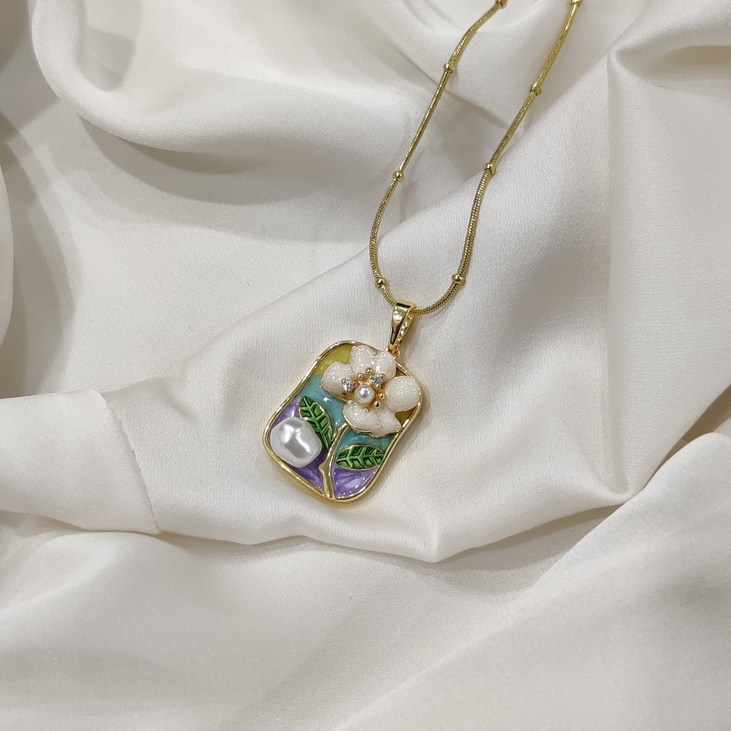Ceramic Pearl Necklace