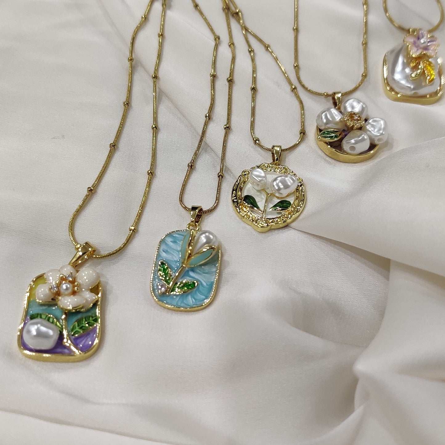 Ceramic Pearl Necklace