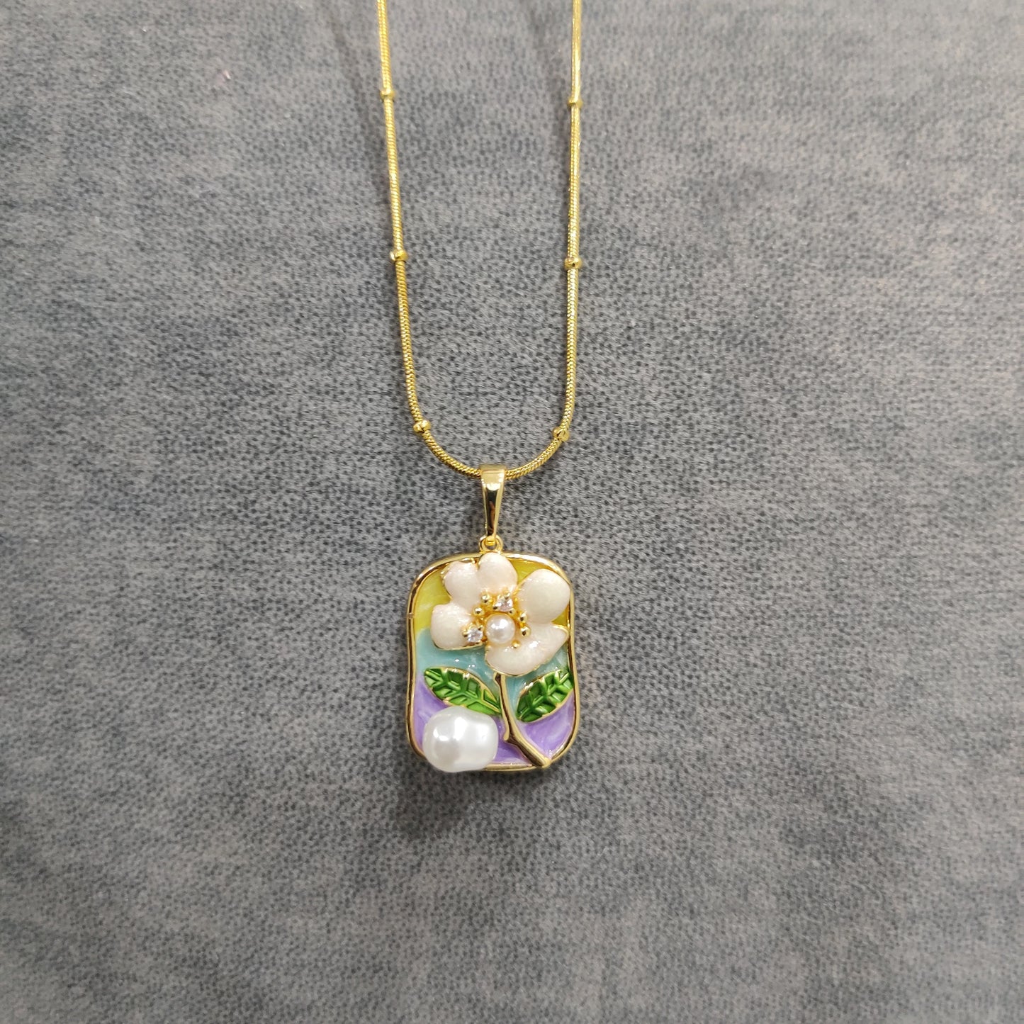 Ceramic Pearl Necklace
