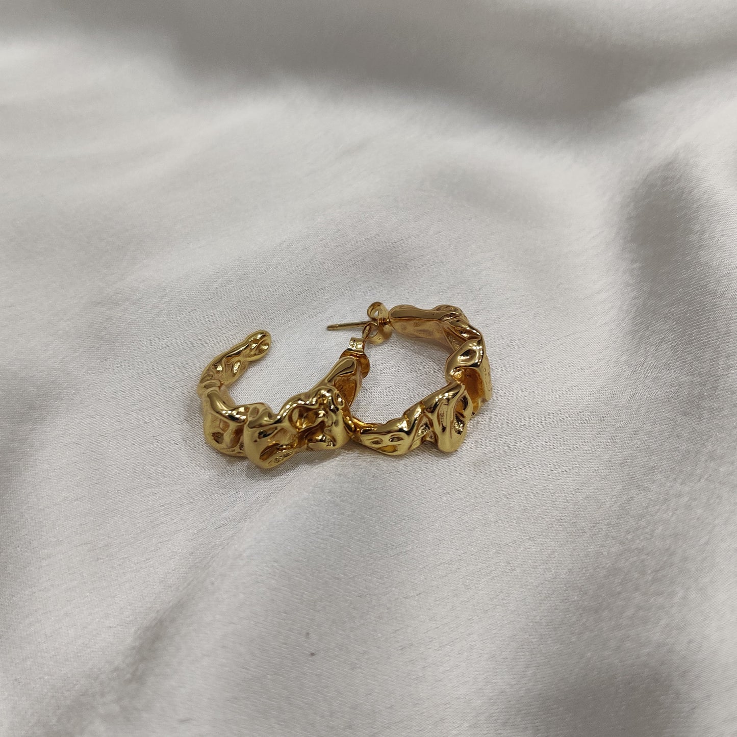 Rho Earrings