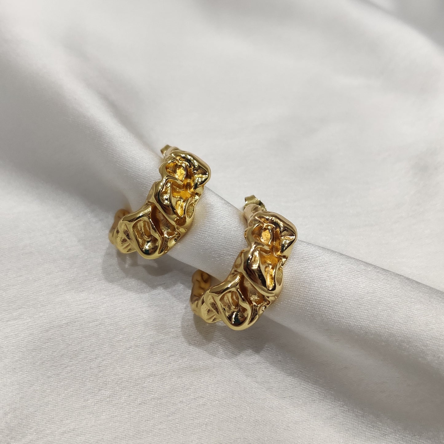 Rho Earrings