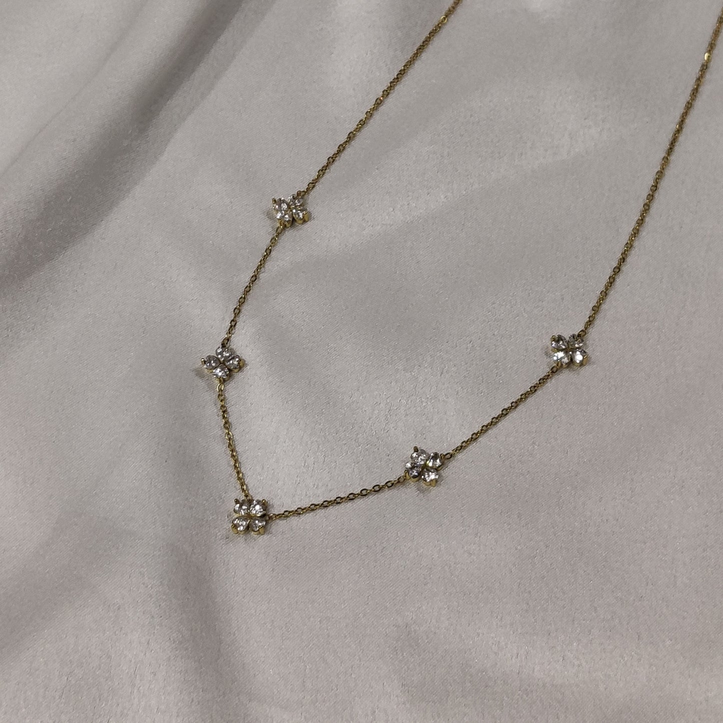 Fluer 5 Necklace