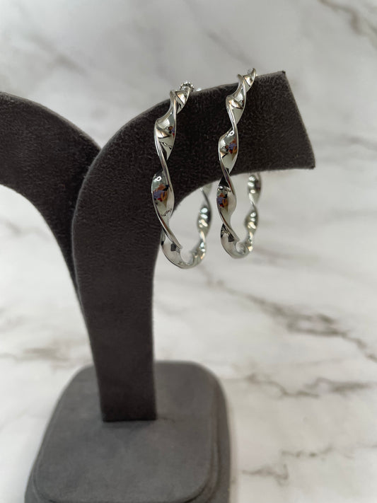 Tia Hoops, Silver