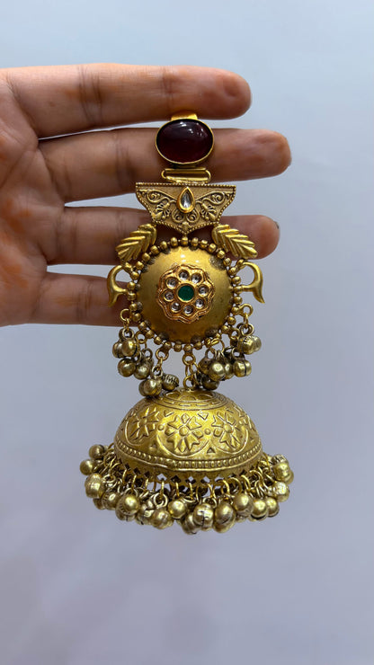 Anandira Jhumka