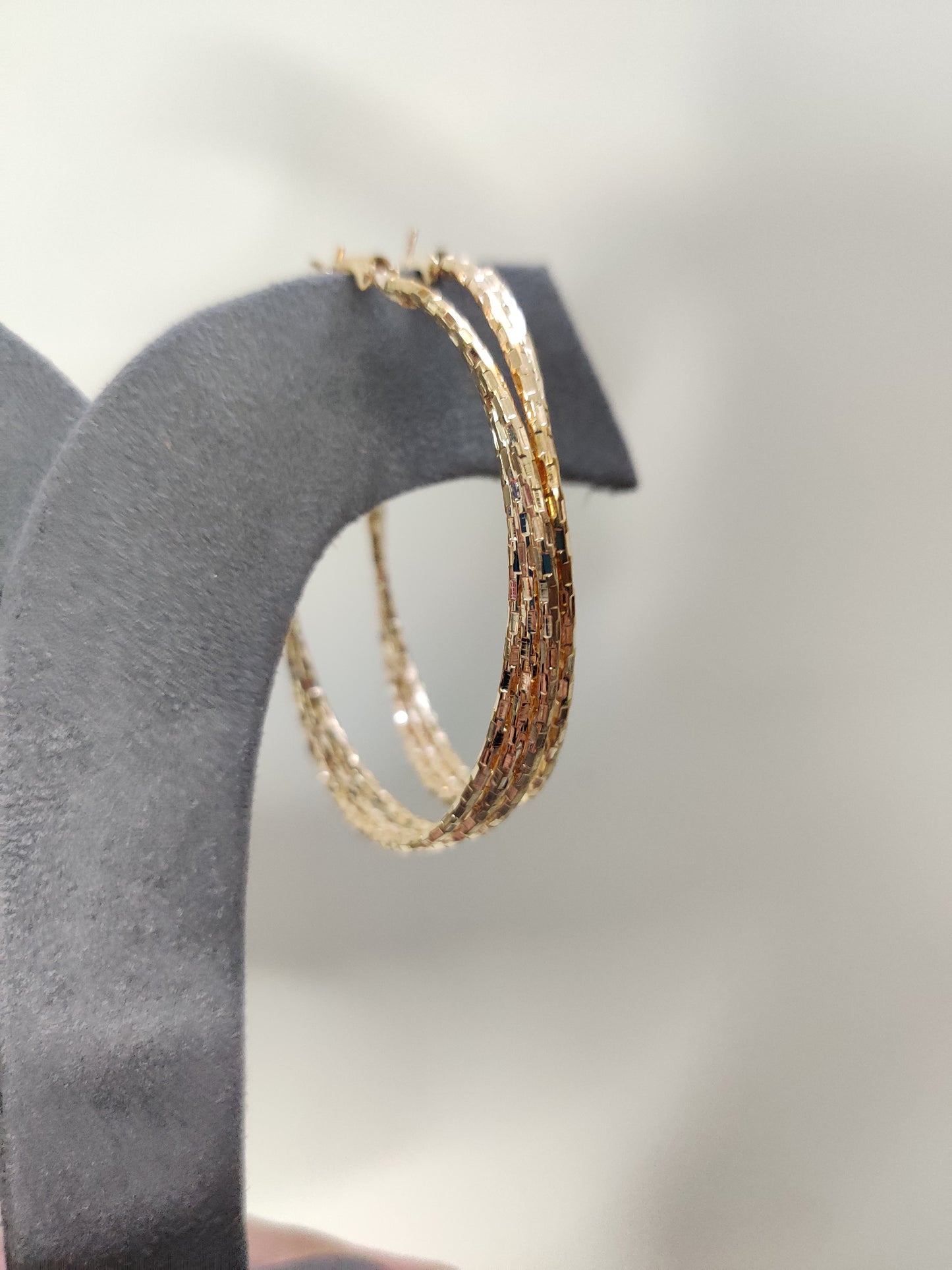 Angie Hoops, Gold