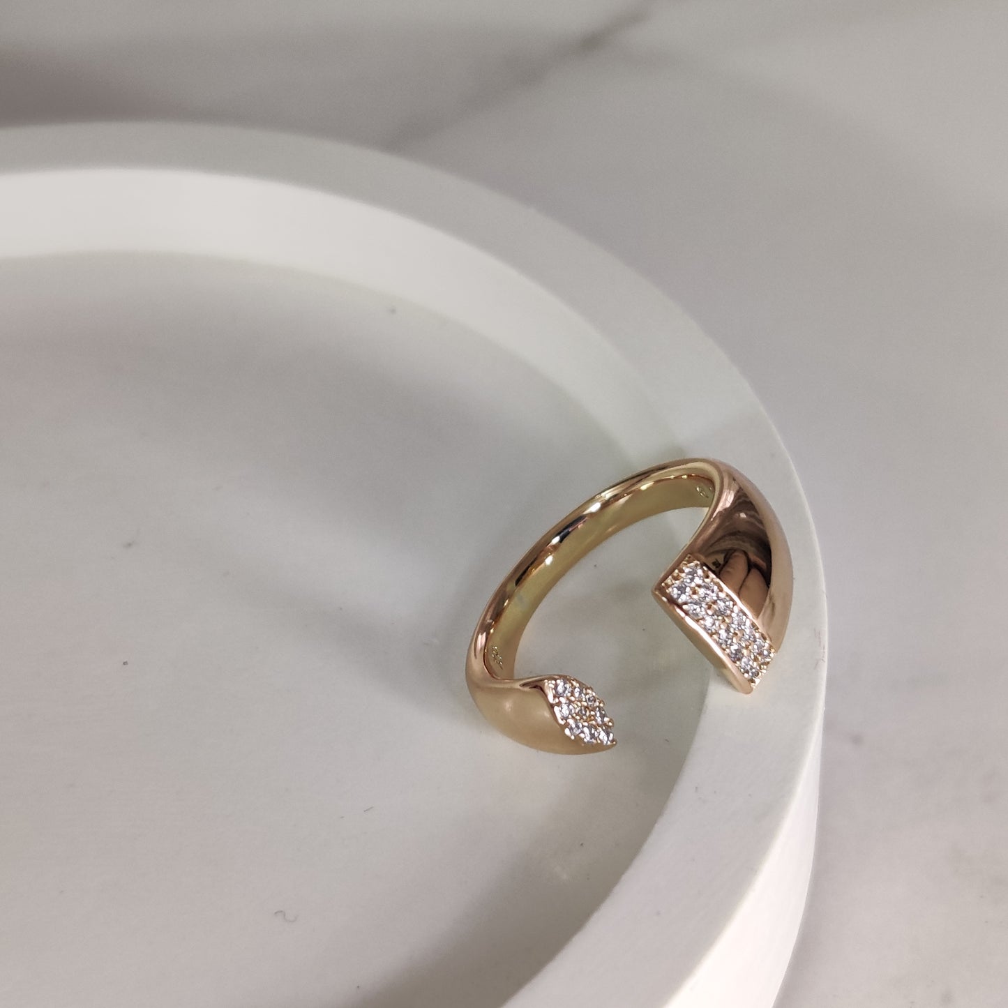 Ava Ring