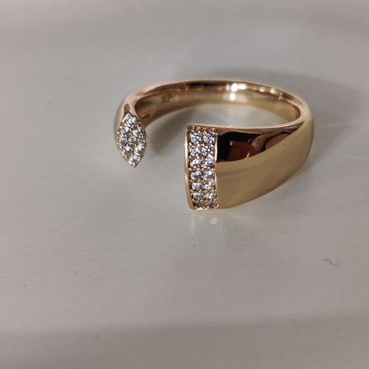Ava Ring