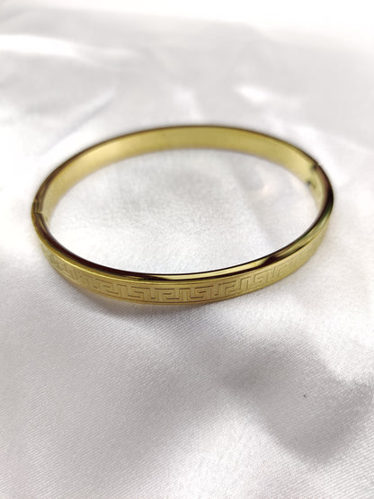 Pattern Bracelet-Gold