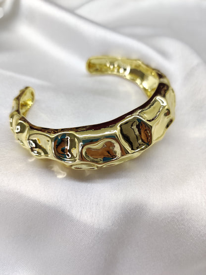 Dara Cuff Bracelet