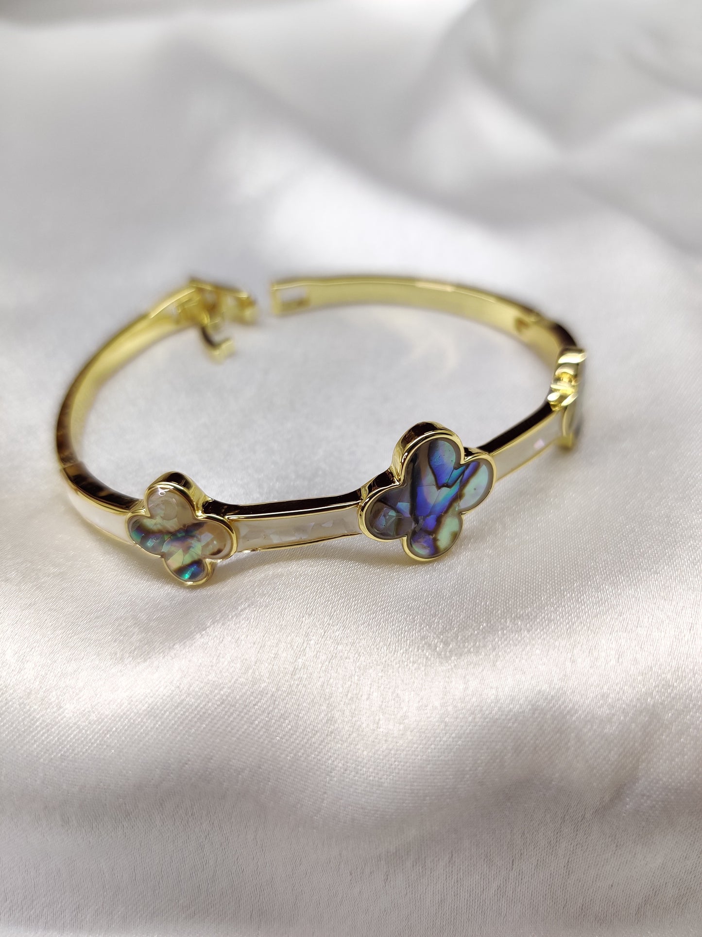 Holographic Bracelet