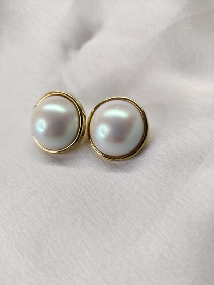 Sera Pearl Studs
