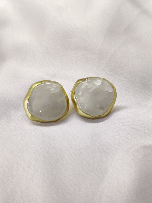 Crysty Pearl Studs
