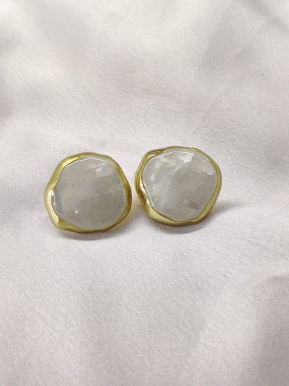 Crysty Pearl Studs