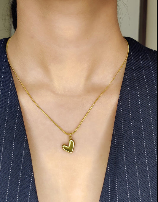 Thea Necklace