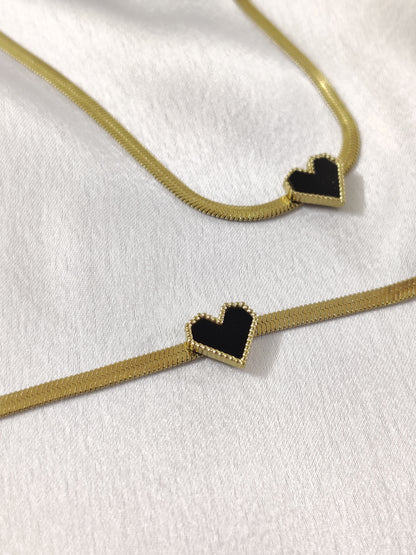 Noir Heart Bracelet