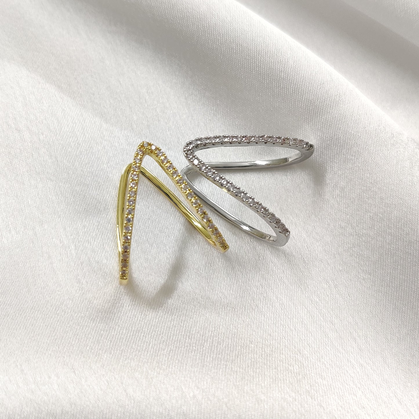 Lucia Ring