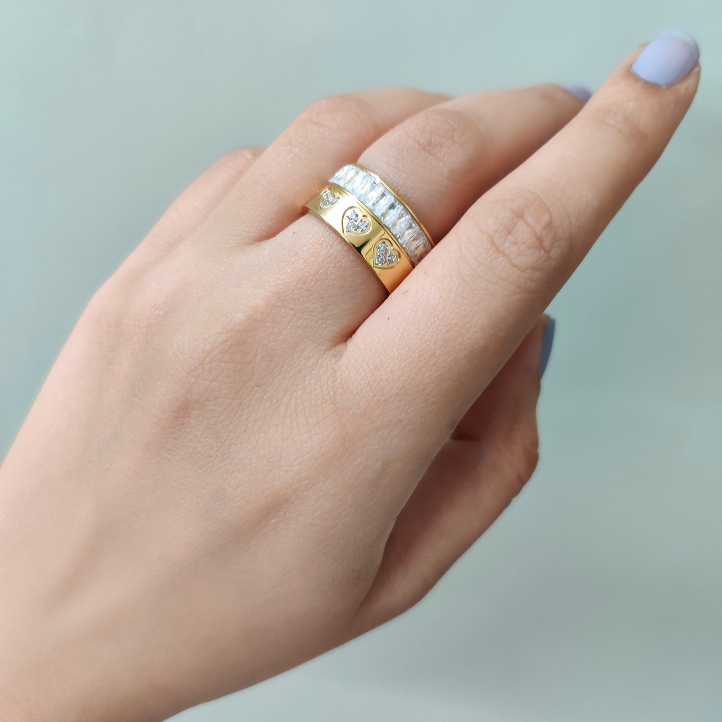 Ara Ring