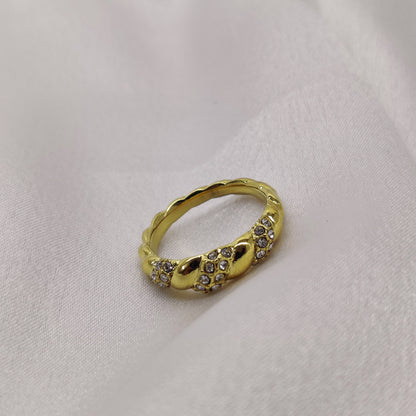 Sasha Ring