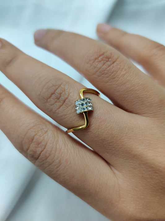 Mae Ring