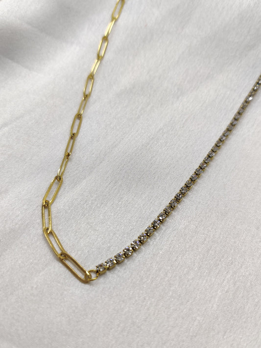 Evie Necklace