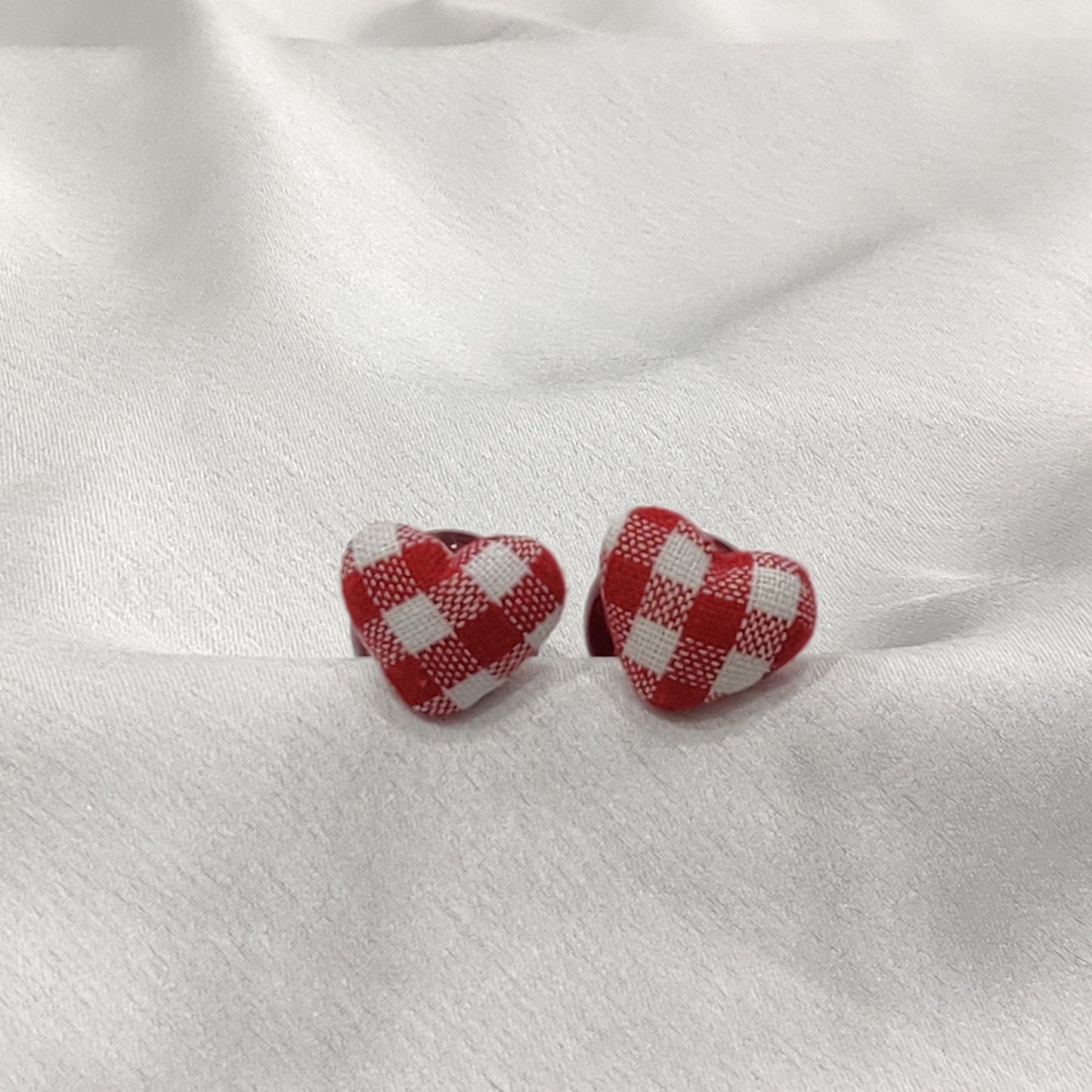 Gingham Studds